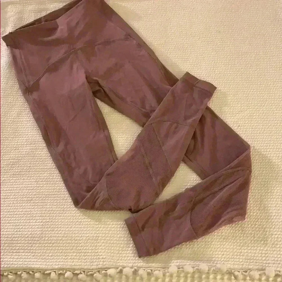 Lululemon leggings - Picture 5 of 10